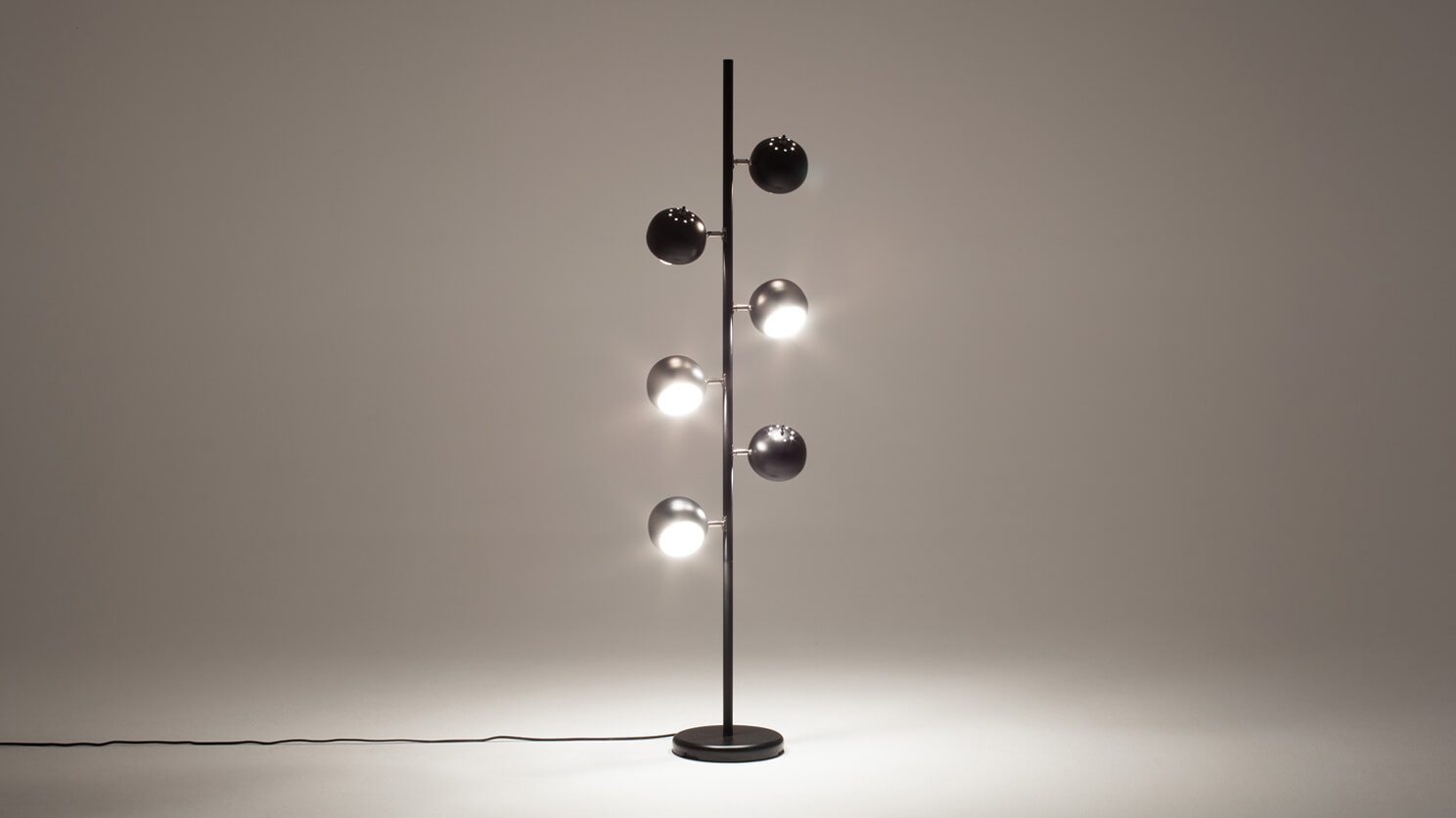 Six Globe Floor Lamp | EQ3