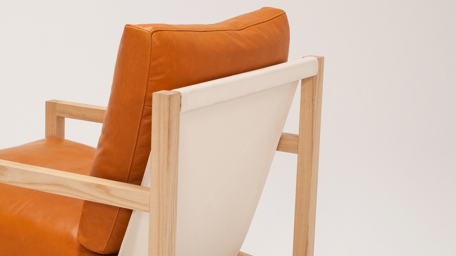 Chiara Lounge Chair Leather EQ3