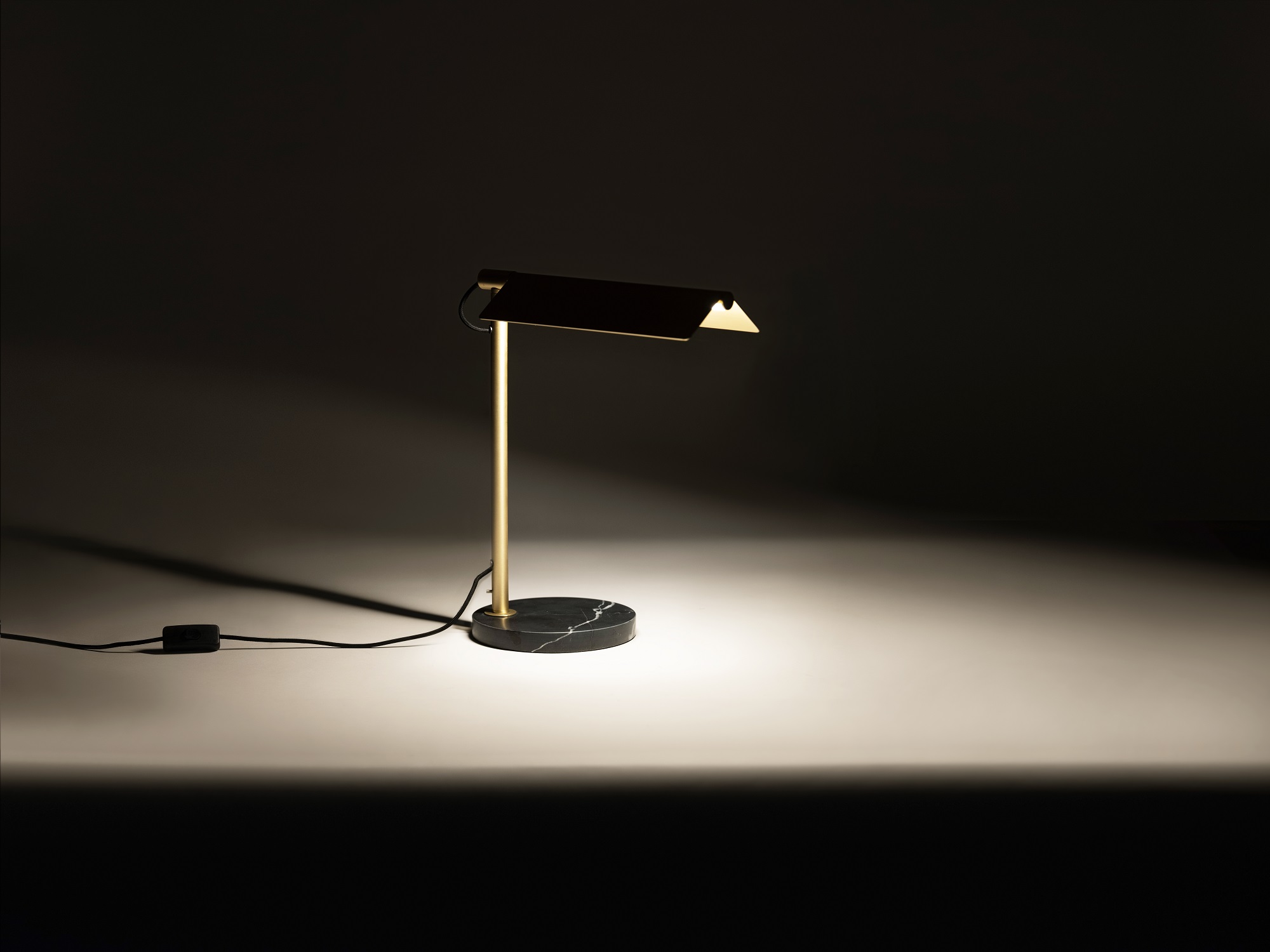 EQ3 Oxford Table Lamp - Thumbnail 3