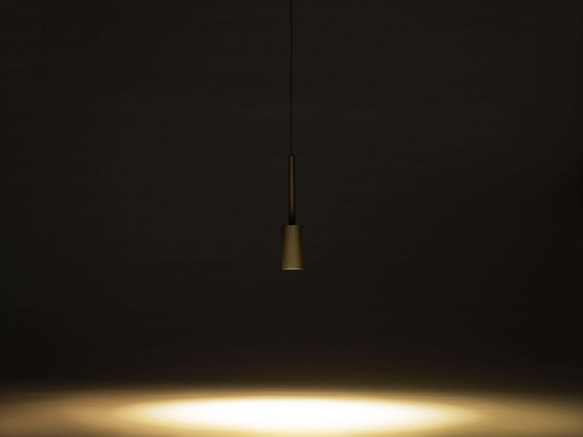 slimline pendant lamp (small/white) - urbane EQ3