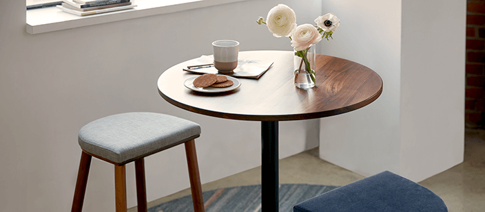 Place Round Dinette Table