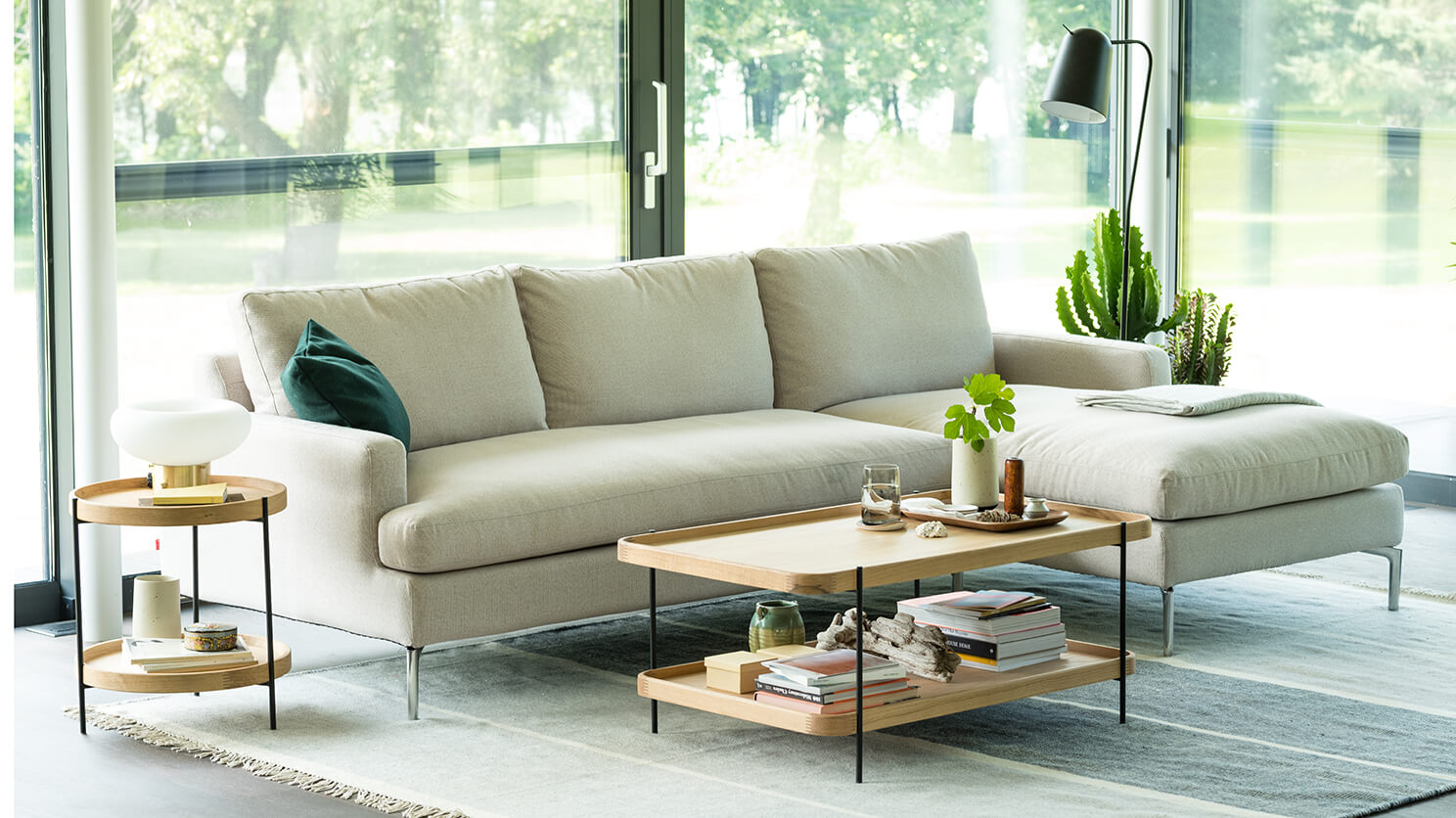 Eve Sectional Sofa with Chaise | EQ3 Modern Sectional