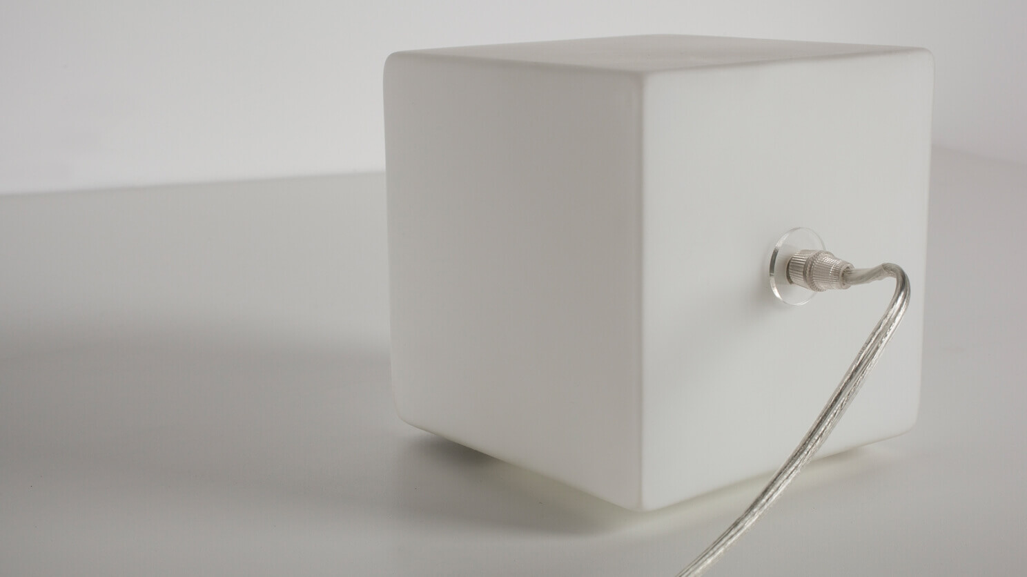 Detail view of the small Boxy unique modern table lamp