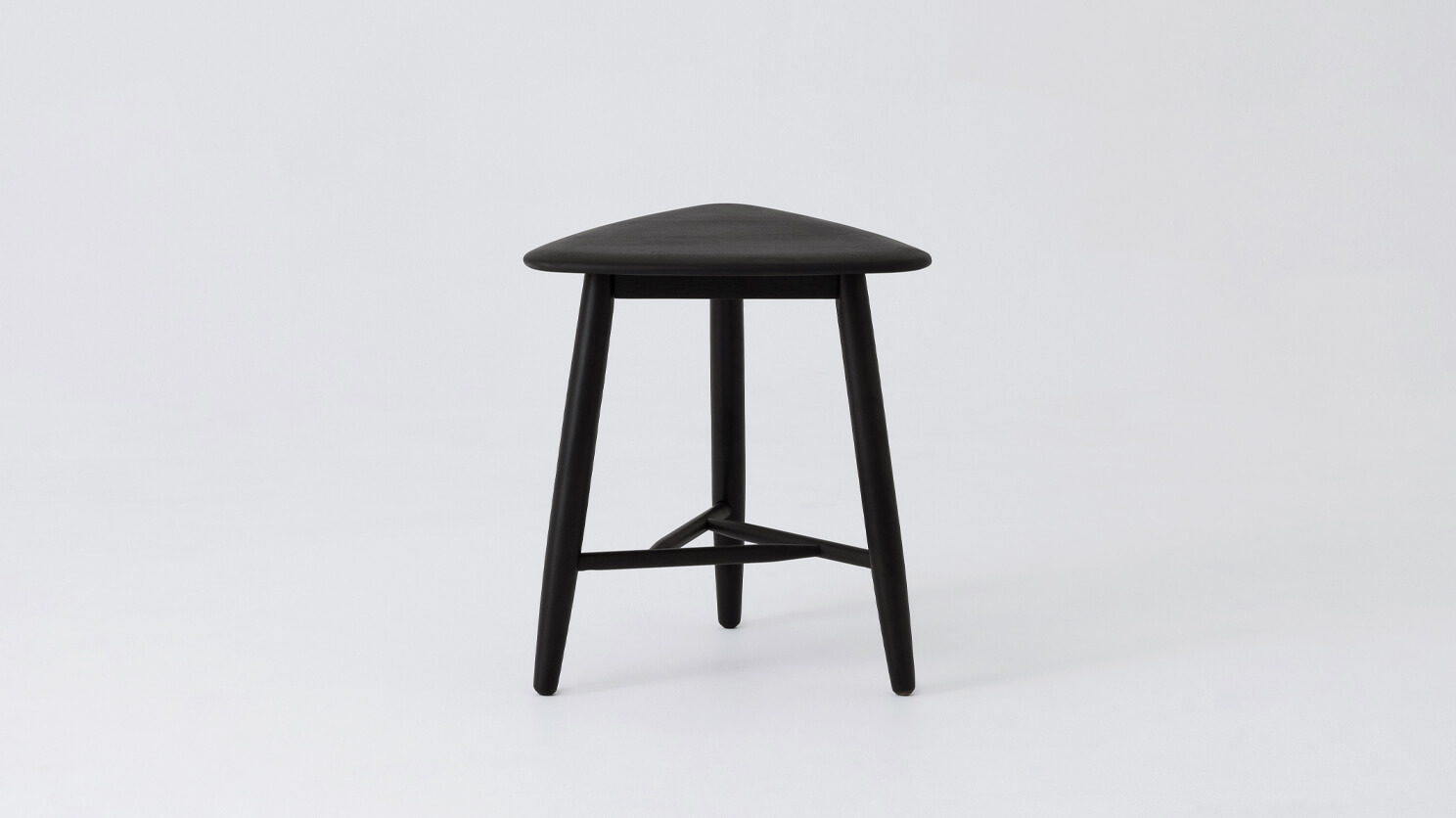 Front view of the Kacia modern end table in black