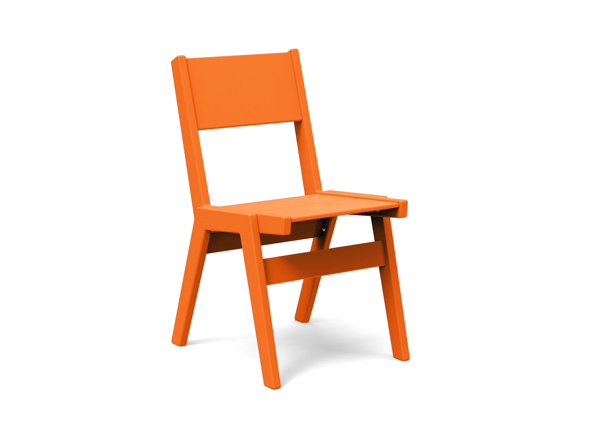 Chaise de salle à manger extérieure orange vue de face