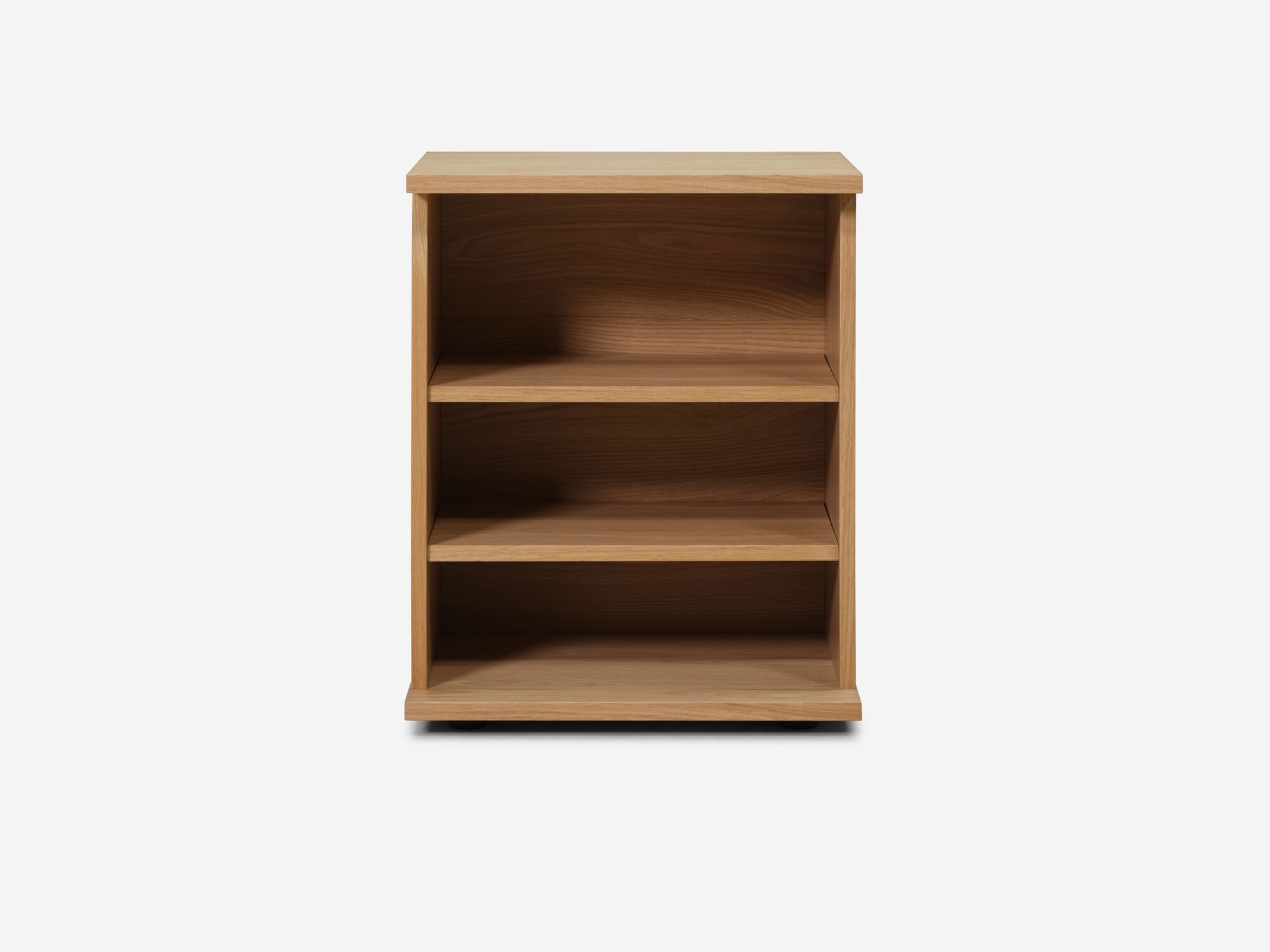 Front view of oak bookshelf